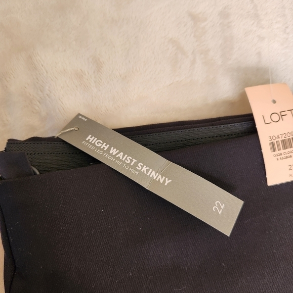 Ann Taylor LOFT Plus Size 22W High Waist Skinny Pant Black - Picture 2 of 11